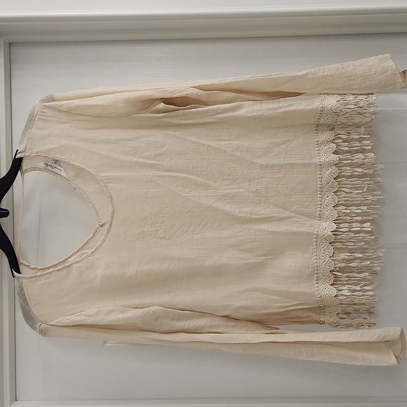 Cream Top - Picture 1 of 5